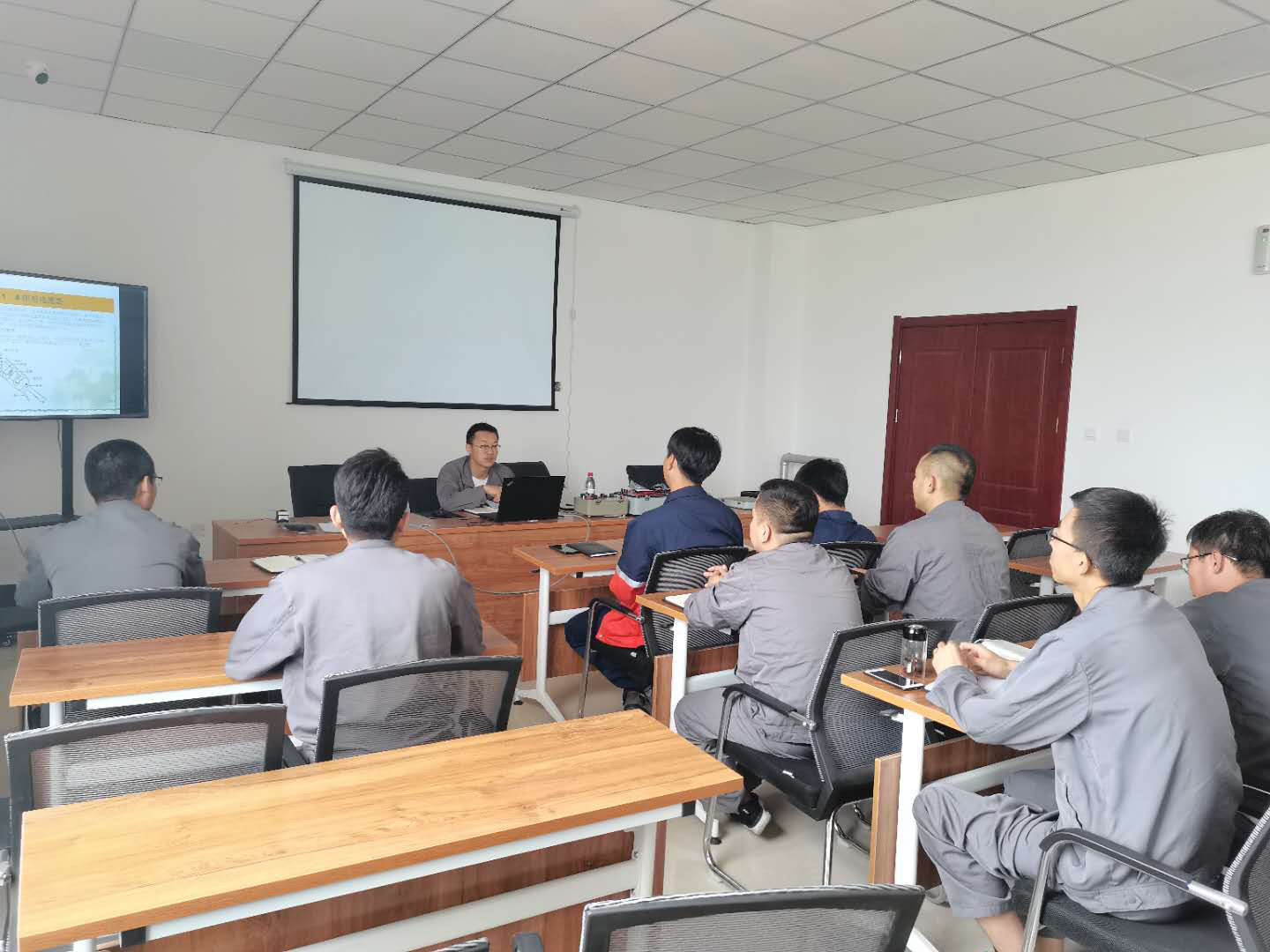 esball(�й���)�ٷ���վ